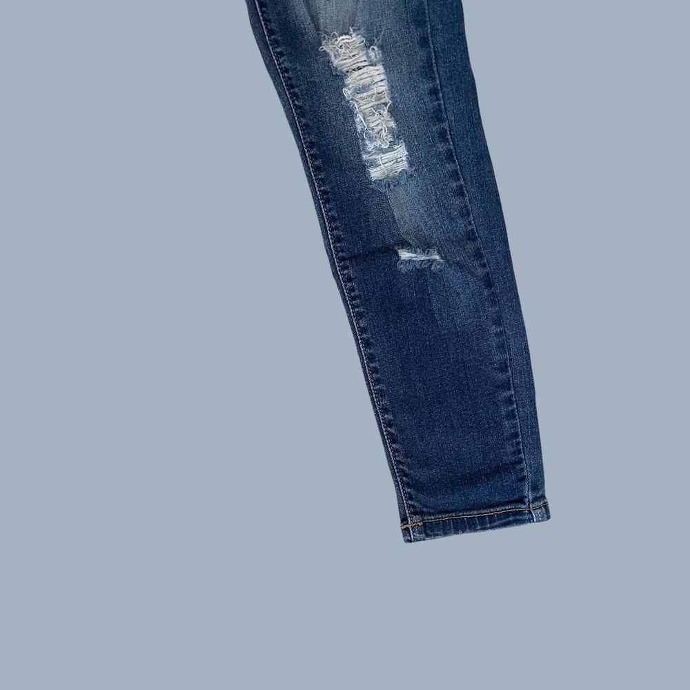 KanCan Estilo Mid Rise Distressed Cropped Ripped Jeans - Picture 4 of 11